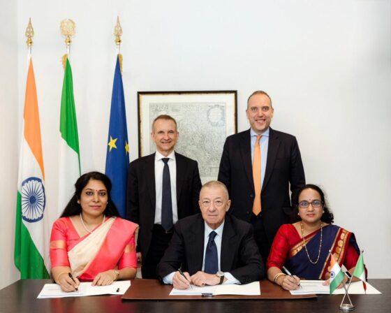 प्राडा आणि लिडकॉम यांची कोल्हापुरी हस्तकलेला जागतिक स्तरावर नेण्यासाठी भागीदारी